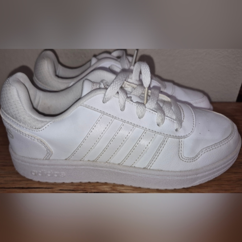 Adidas Hoops 2.0 Trainers Sneakers White Size 3 Kids- Low Top